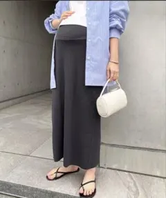 andme マタニティセルフカットリブタイトスカート M スミクロのサムネイル