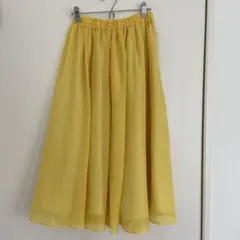Tiara！綺麗なイエロー　フレアシフォンスカート