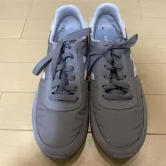 new balance グレー スニーカー　26㎝