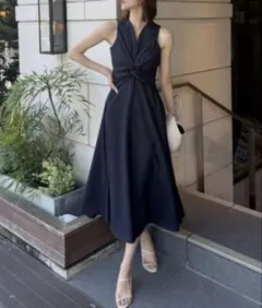 【週末限定値下げ】ánuans ツイストギャザーワンピース