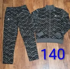 ★美品★【adidas　140 スウェット上下セット】