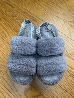 ugg サンダル