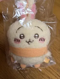 ちいかわ　ぬくぬくの装いマスコット　うさぎ