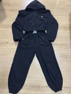 LE SSERAFIM×epine エピヌ　スウェットセットアップ epine LESSERAFIM ルセラフィム スウェットセットアップ