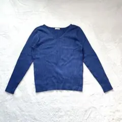 【GU】Ｖネック長袖ニット　サイズM 色青　トップス￼￼ ￼