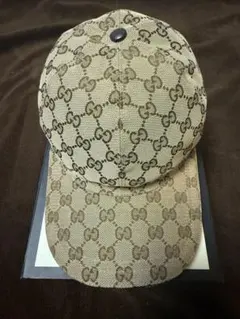 GUCCI GGキャンバス　ベースボールキャップ　ベージュ