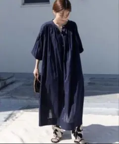 【美品】アーバンリサーチドアーズ コットンボイルギャザーワンピース ネイビー