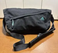 adidas メッシュバッグ 黒