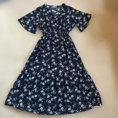 紺色花柄ナイスクラップワンピース新品同様