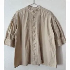 【grin】ピンタックシャツ ライトベージュ サイズ2