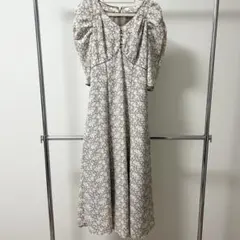 【美品】スナイデルSNIDEL Sustainaバリエプリントワンピース0サイズ