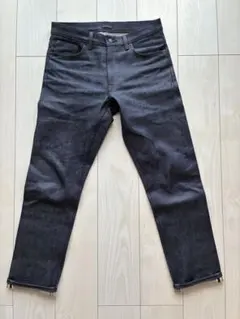 ユニクロ　スリムストレートジーンズ／セルビッジ（ネイビー・31インチ）