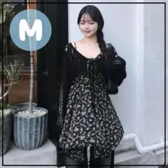 ★匿名配送★ アンバランスヘムフラワーミニワンピース emmy Mサイズ