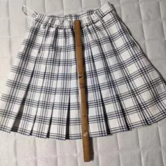 チェック柄プリーツスカート（インナー付き）サイズМ