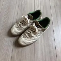 Wales Bonner adidasコラボレーション　「Samba」