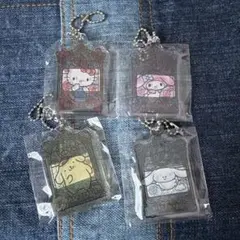 サンリオキャラクターズ ステンドグラス風アクリルキーチェーン 4種