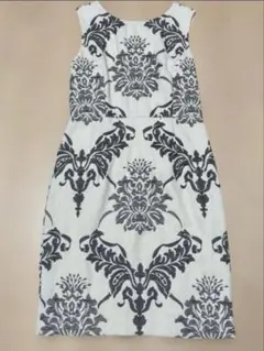 【美品】グレースコンチネンタル タイトワンピース　ダイアグラム 刺繍ワンピ