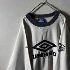 雰囲気抜群 90s UMBRO センターロゴ 刺繍 両面 ツートン 青タグ