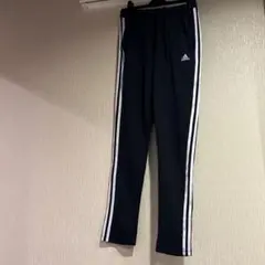adidasトレーニングパンツ