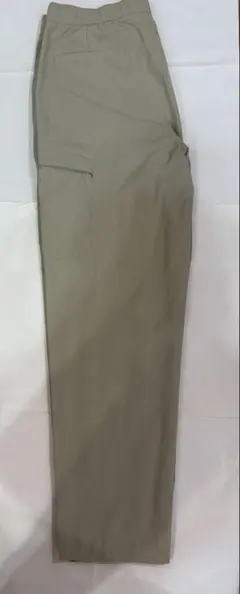 未使用に近い　ユニクロ　メンズギアパンツ　Lサイズ　ベージュ　裾上げなし