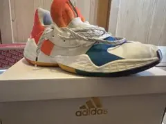 adidas Harden Vol. 4 バスケットボールシューズのサムネイル