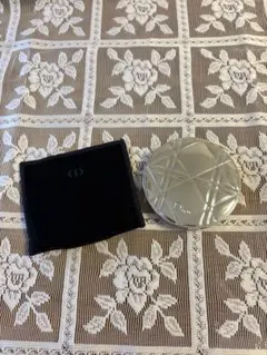 ディオールスキン ミネラル ヌード ルミナイザー パウダー フェイスパウダー