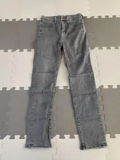 UNIQLO ハイライズスキニーアンクルジーンズ　グレー　サイズ24