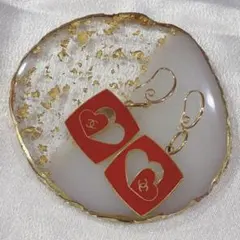 CHANEL／バレンタイン限定チャーム／ピアス／2個1セット