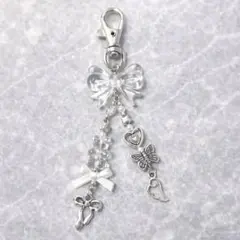 ビーズキーホルダー ピンクpink２点　韓国 　y2k 　コレクトブック