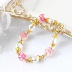 ハンドメイド　ビーズブレスレット　花　マンテル　ピンク　【即購入OK】