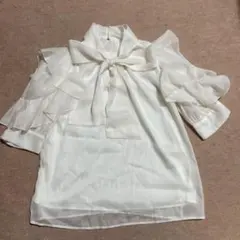 INGNI オフホワイト リボン付き フリル袖ブラウス M