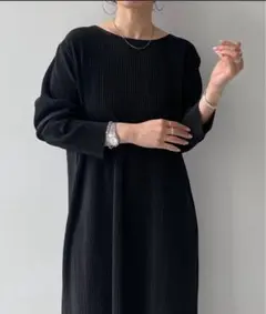 wee9s デイリーデイリースーパーストレッチクルーネックプリーツワンピース