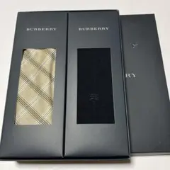 BURBERRY バーバリー　チェック柄 ハンカチ・無地 ソックスセット