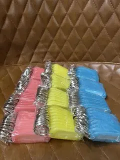 キーホルダー名札　プラスチックキータグ　ネームタグキーリング付き