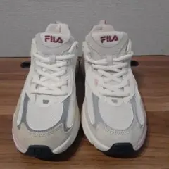 新品未使用　FILA ホワイト/ピンク スニーカー　24.5cm
