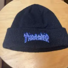 thrasher ビーニー 美品　文字刺繍