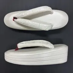 Item thumbnail for item 3affbdbf-909e-4400-baea-712cae6f3f64