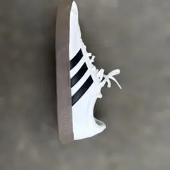 adidas スニーカー ホワイト ブラックのサムネイル