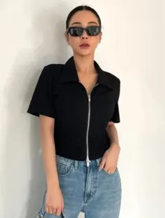 Dazy リブニットジップアップティー、クロップトップ　ブラック