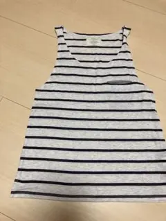 アングリッド　タンクトップのサムネイル