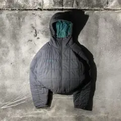 Columbia hooded puffer jacket ダークグレー　短丈