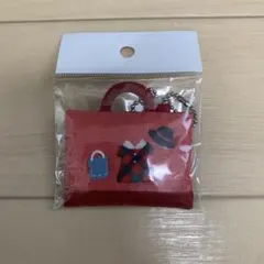 新品未使用！familiar バッグ型ストラップ 赤　最終お値下げ