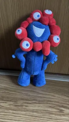 ミャクミャク えっへん ぬいぐるみ