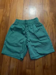 GU グリーン ショートパンツ Sサイズのサムネイル