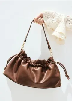 H&M　エイチアンドエム　ショルダーバッグ