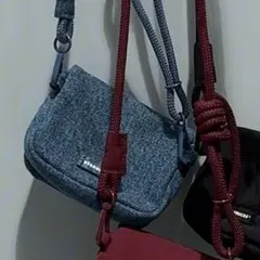 シンガポール限定 スターバックス ミニ パファー ランヤード ウォレット