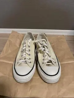 converse ホワイトキャンバス　ローカットスニーカー