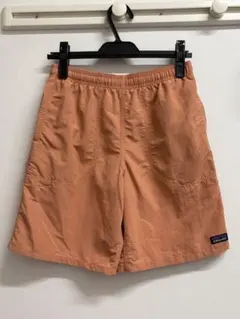 patagonia オレンジ ショートパンツ