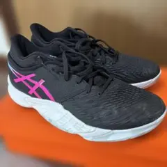ASICS UNPRE ARS バスケットシューズ ブラック/ピンク
