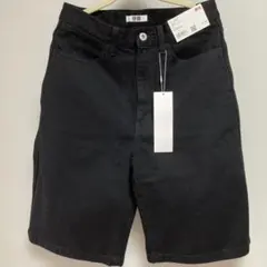 新品ユニクロ黒デニムバミューダショーツ　25(63.5センチ)